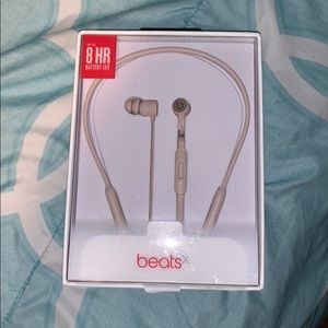 Matte Gold Beatsx